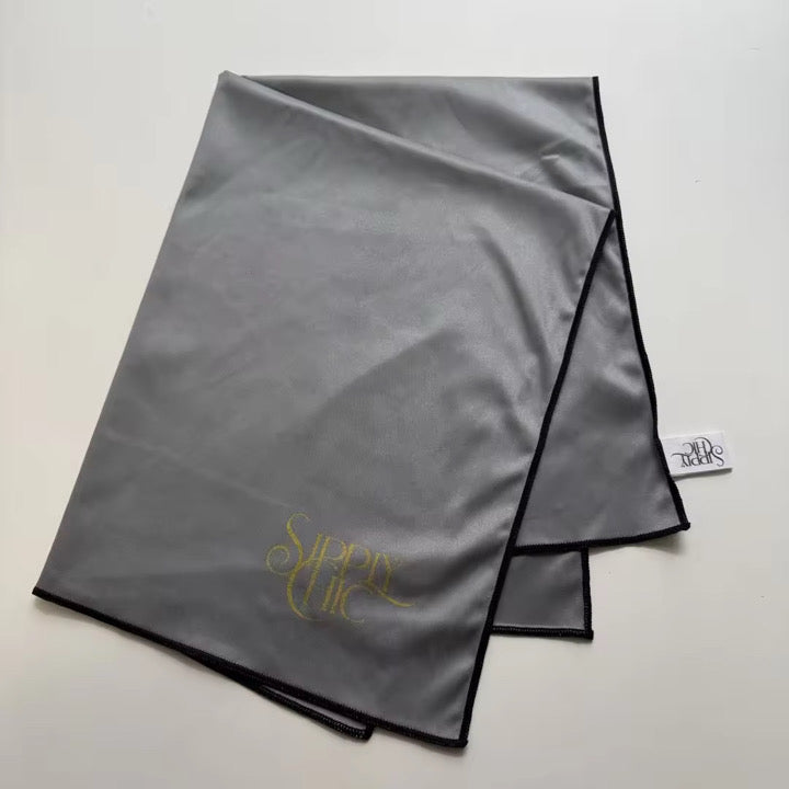 Sipply Chic Crystal Polishing Cloth